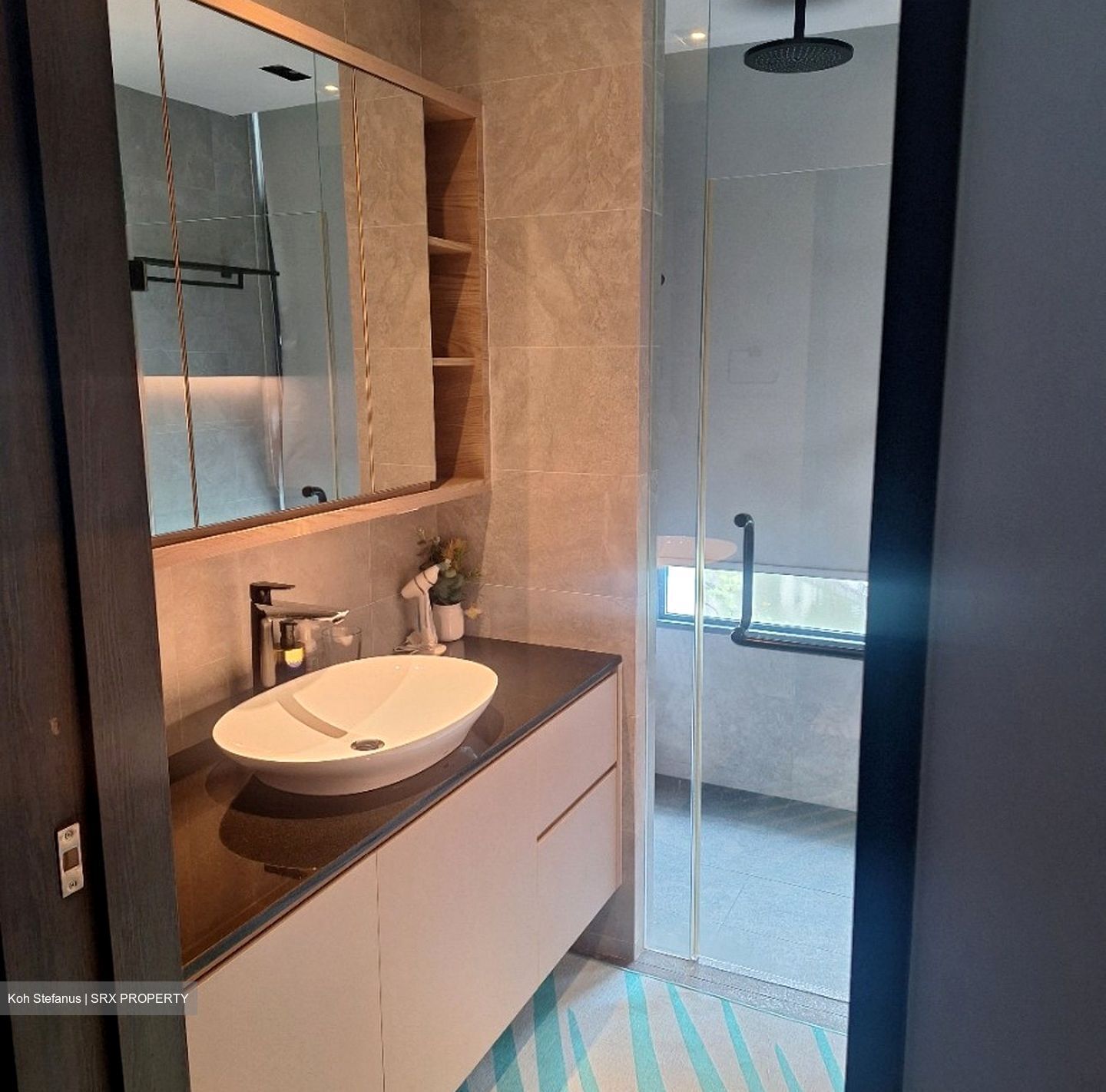 RiverGate (D9), Apartment #637800181